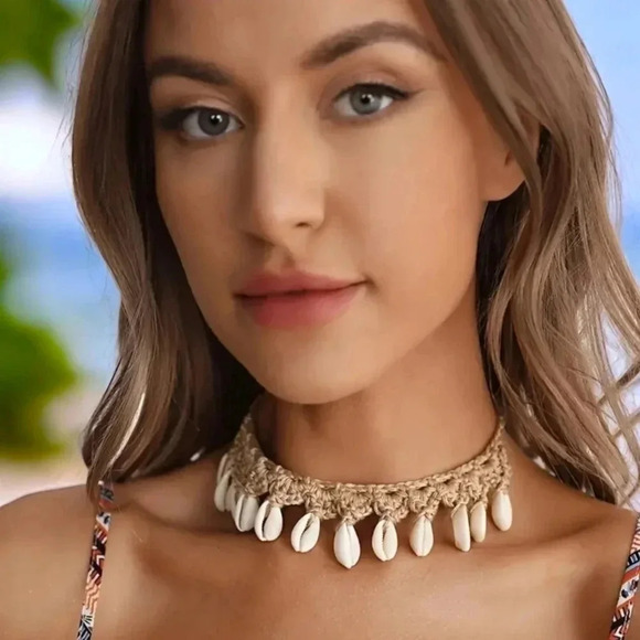 🆕️ Boho Chic 🌞🐚 Handcrafted Cowrie Shell Choker Beach Vibes Summer Necklace - Picture 1 of 7